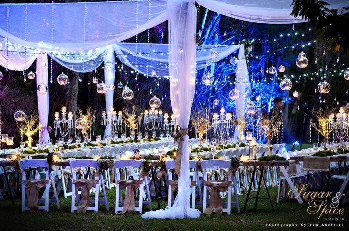 decoration mariage princesse sous chapiteau